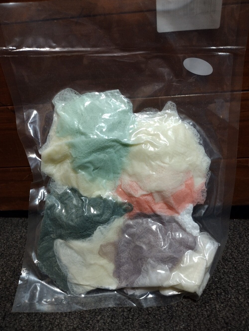 Loofa Sponges 4 CT
